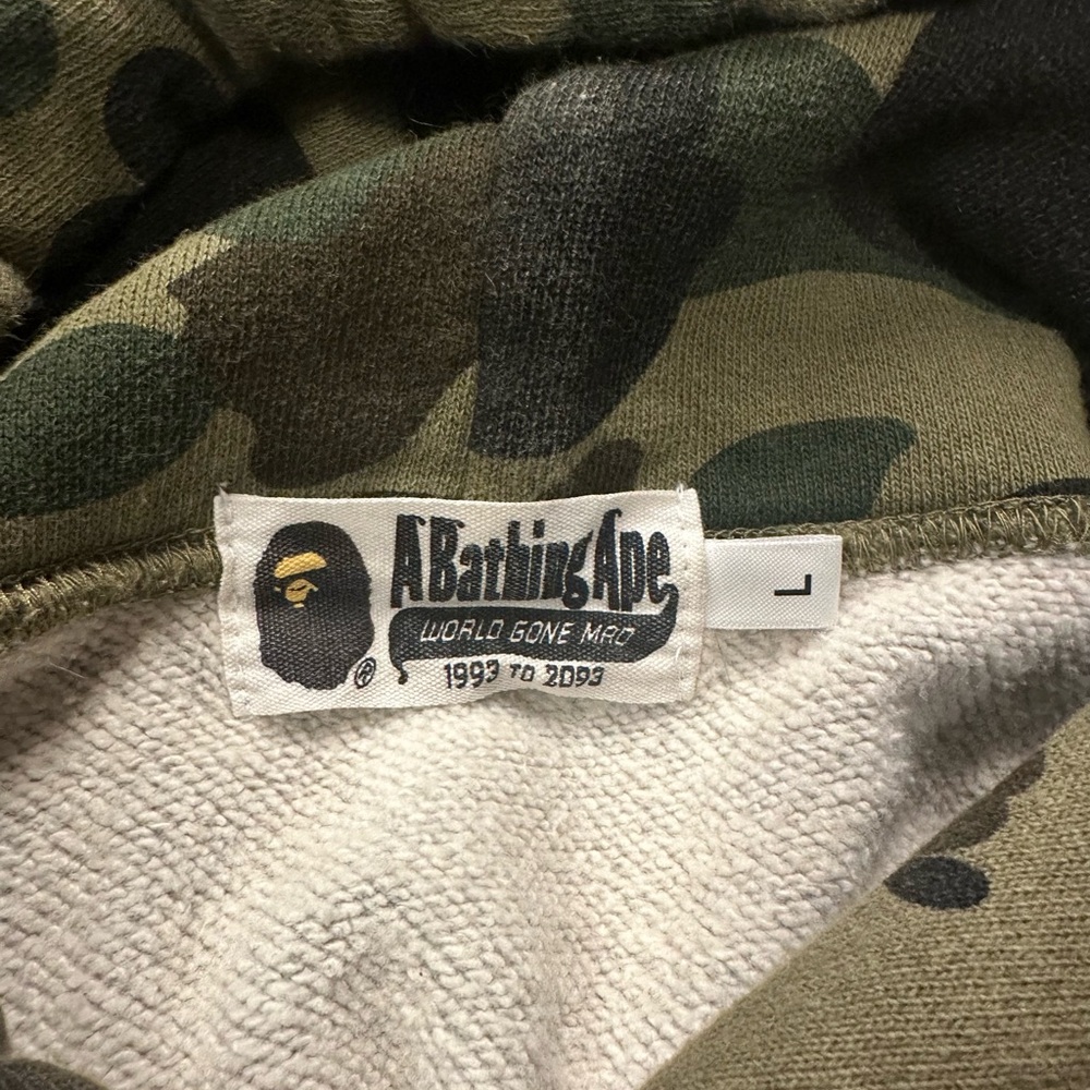 Bape x Predator Gray and Camouflage Hoodie size L (used) - Picture 6 of 15